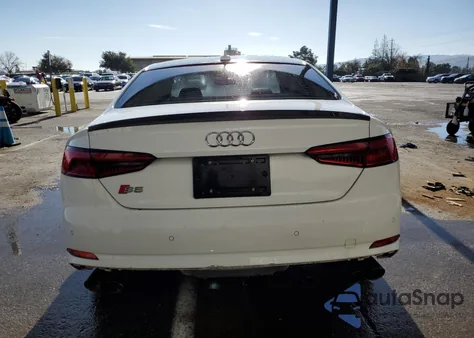 2018 Audi S5 3.0T Premium Plus z USA, uszkodzony, nr VIN WAUR4AF52JA008615